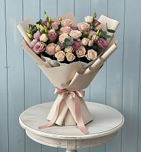 Букет цветов из:  Розы и Лизиантусы в Константиновский