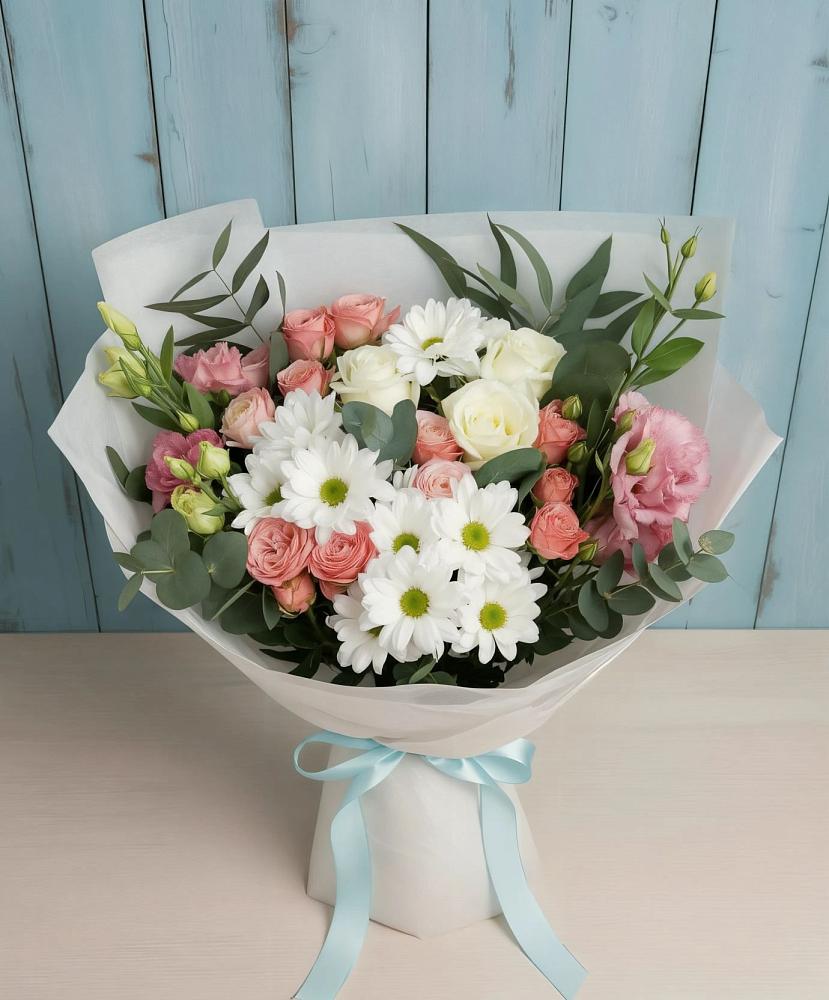 Букет цветов из: Розы, Лизиантусы и Хризантемы в Константиновский