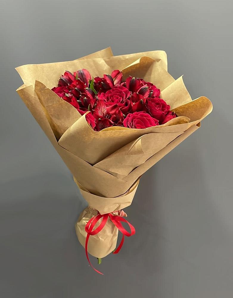 Букет цветов из: Альстромерии и Розы в Константиновский