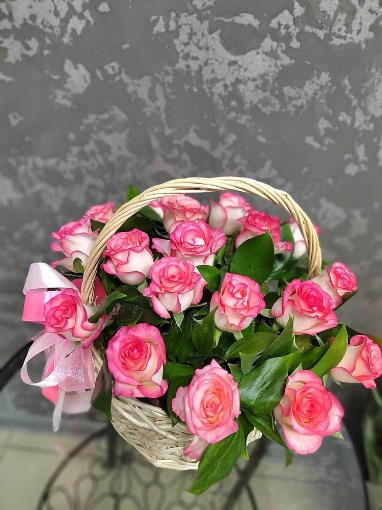 Цветочная композиция из Розы в корзине в Константиновский