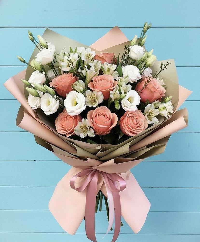 Букет цветов из: Розы, Альстромерии и Лизиантусы в Константиновский