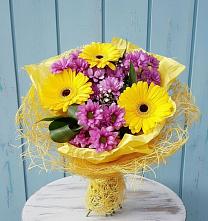 Букет цветов из:  Хризантемы и Герберы в Константиновский