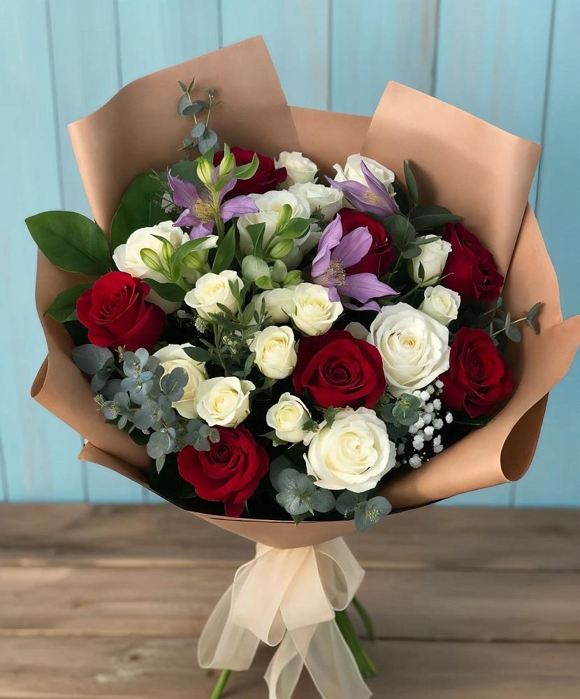 Букет цветов из: Розы и Альстромерии в Константиновский