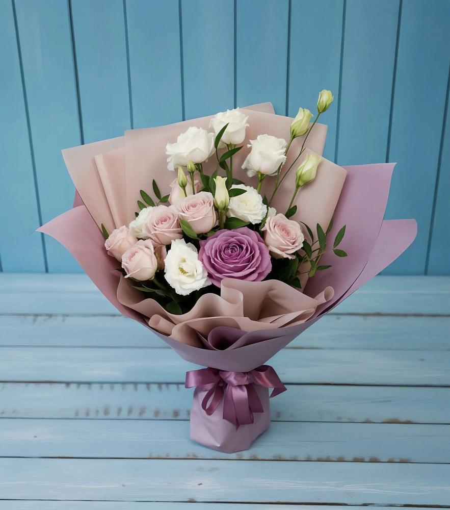 Букет цветов из: Розы и Лизиантусы в Константиновский